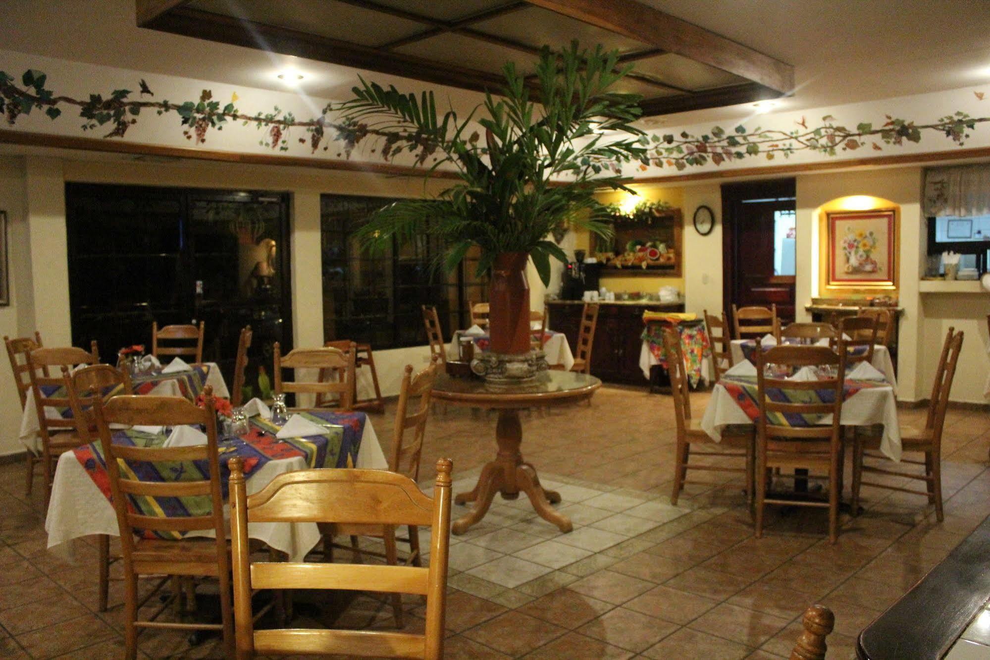 Boutique Hotel La Cordillera San Pedro Sula Exterior foto